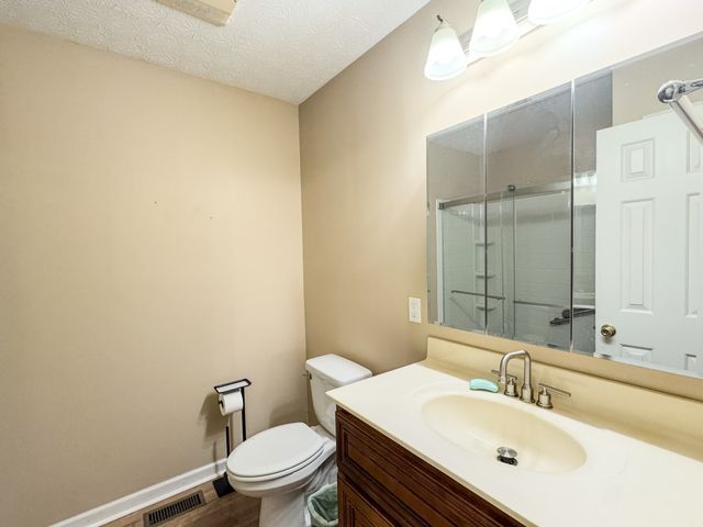 67 Hilco Dr, Lafayette, TN 37083