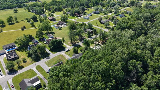 67 Hilco Dr, Lafayette, TN 37083