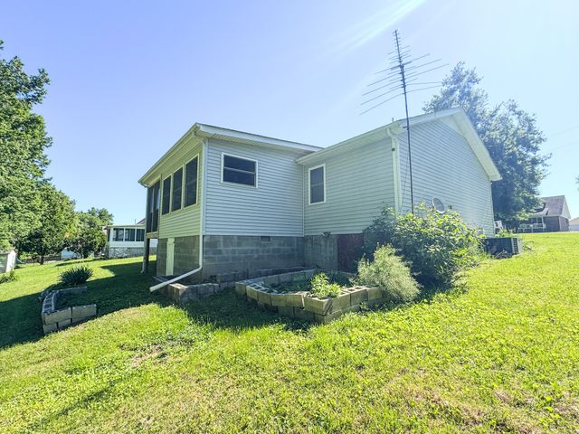 67 Hilco Dr, Lafayette, TN 37083