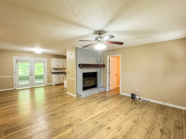 67 Hilco Dr, Lafayette, TN 37083