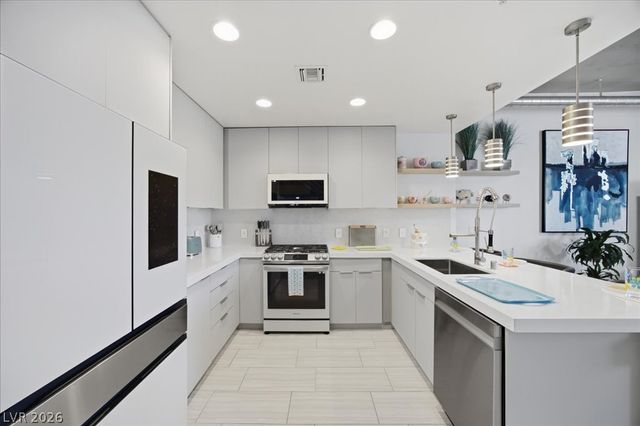 353 East Bonneville Avenue 121, Las Vegas, NV 89101