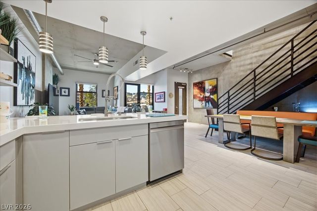353 East Bonneville Avenue 121, Las Vegas, NV 89101