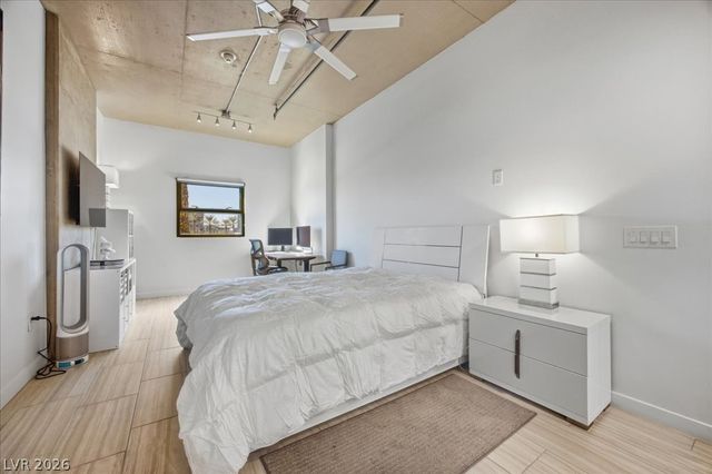 353 East Bonneville Avenue 121, Las Vegas, NV 89101