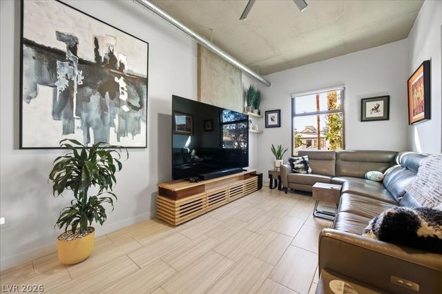 353 East Bonneville Avenue 121, Las Vegas, NV 89101