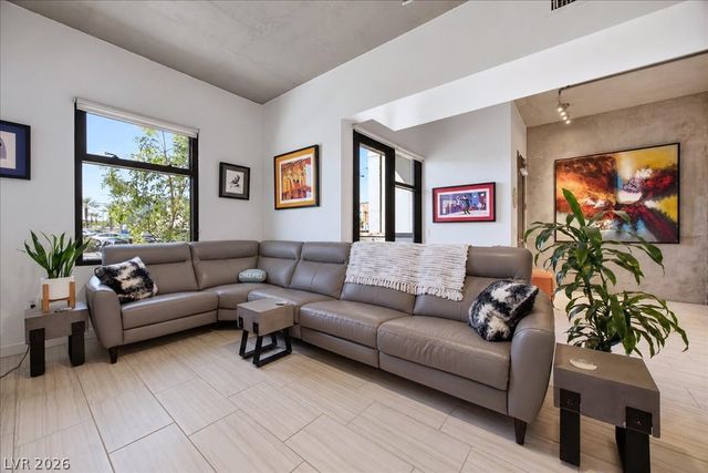 353 East Bonneville Avenue 121, Las Vegas, NV 89101