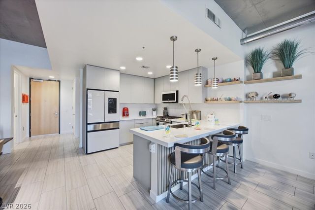 353 East Bonneville Avenue 121, Las Vegas, NV 89101