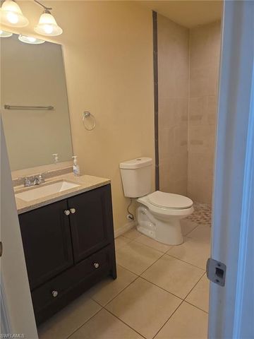 233 SE 23rd PL, Cape Coral, FL 33990