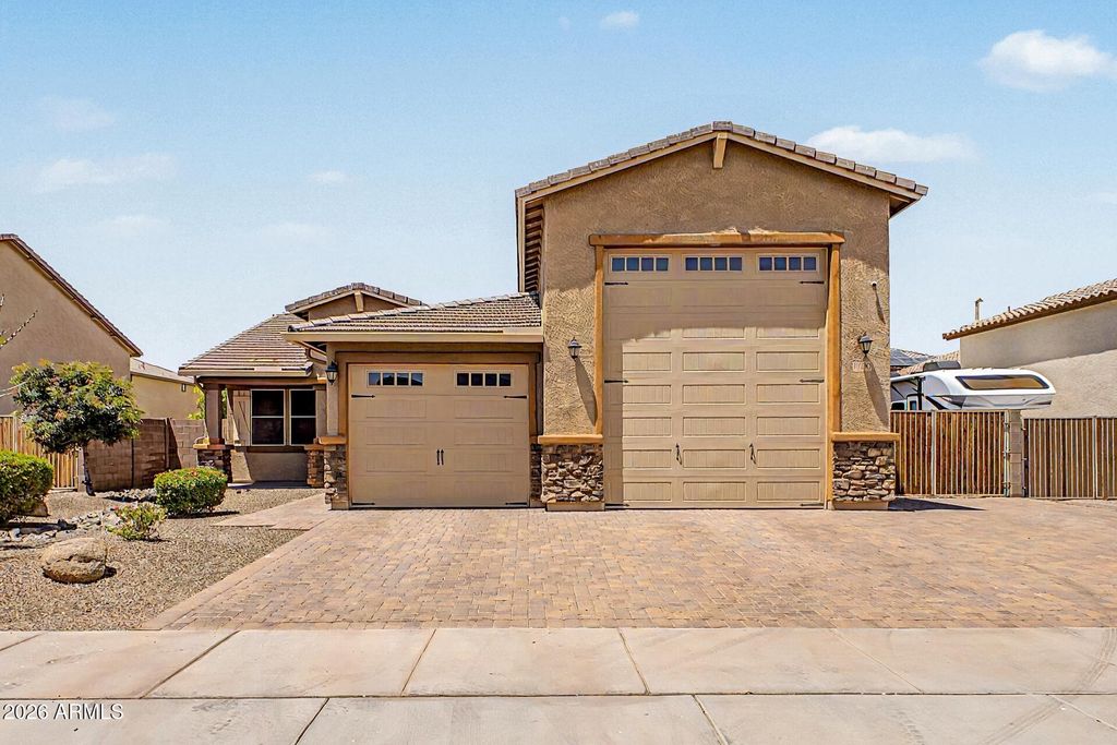 18230 W LOUISE Drive, Surprise, AZ 85387 — photo 2