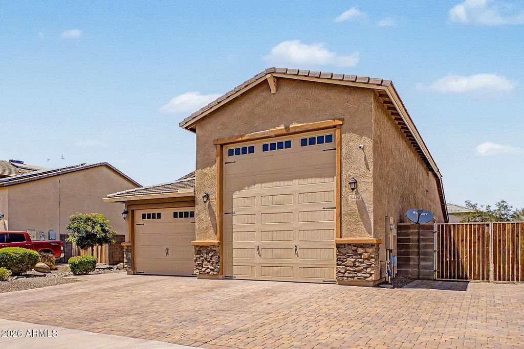 18230 W LOUISE Drive, Surprise, AZ 85387 — photo 3