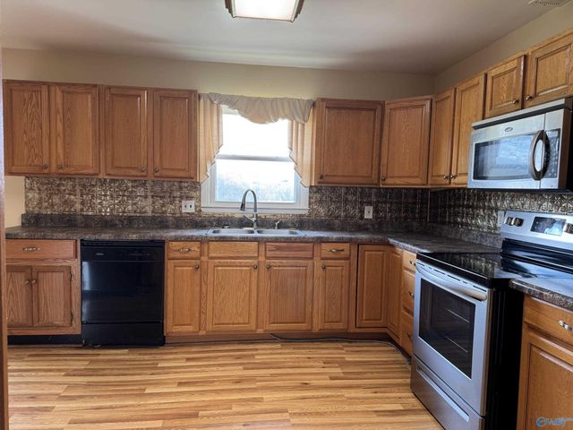 1156 Crawford Bottom Road, Somerville, AL 35670