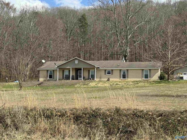 1156 Crawford Bottom Road, Somerville, AL 35670