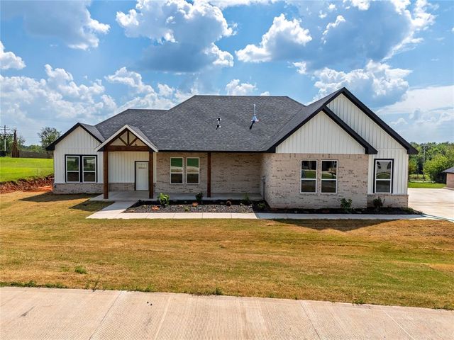 2437 CANYON Circle, Blanchard, OK 73010