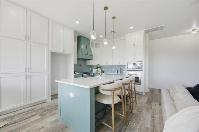 2437 CANYON Circle, Blanchard, OK 73010