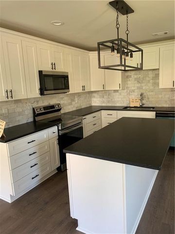 2020 North Avenue NW, Atlanta, GA 30318