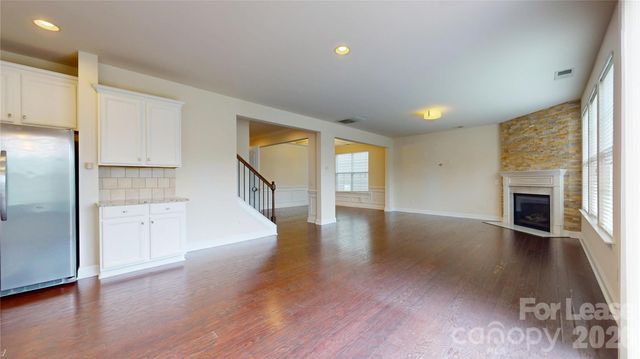 1310 Middlecrest Drive NW, Concord, NC 28027