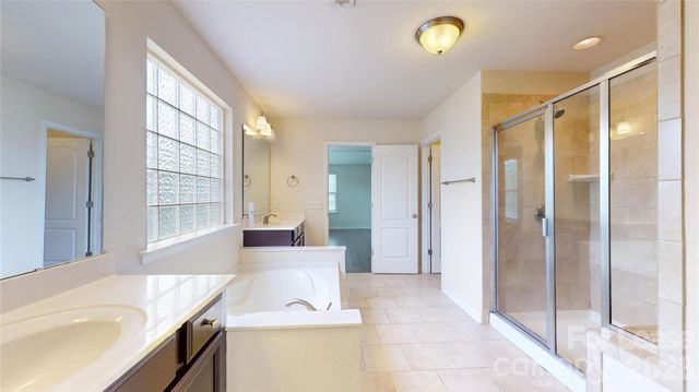 1310 Middlecrest Drive NW, Concord, NC 28027
