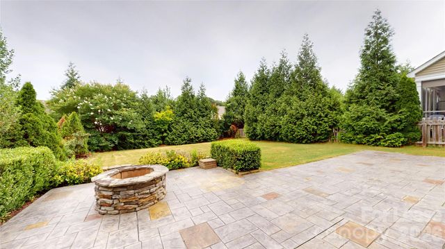 1310 Middlecrest Drive NW, Concord, NC 28027