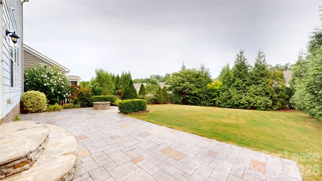 1310 Middlecrest Drive NW, Concord, NC 28027
