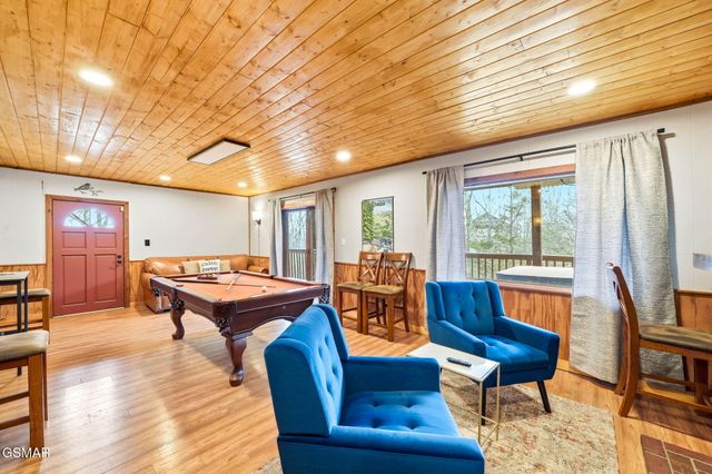 924 Stans Court, Gatlinburg, TN 37738