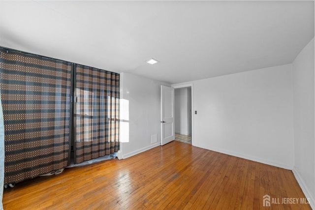 973 Ellis Parkway, Edison, NJ 08820