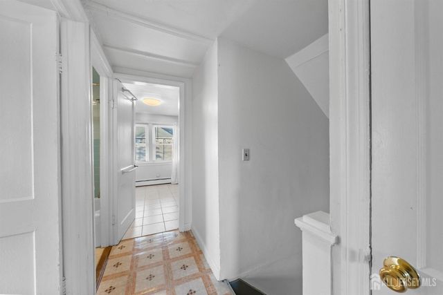 973 Ellis Parkway, Edison, NJ 08820