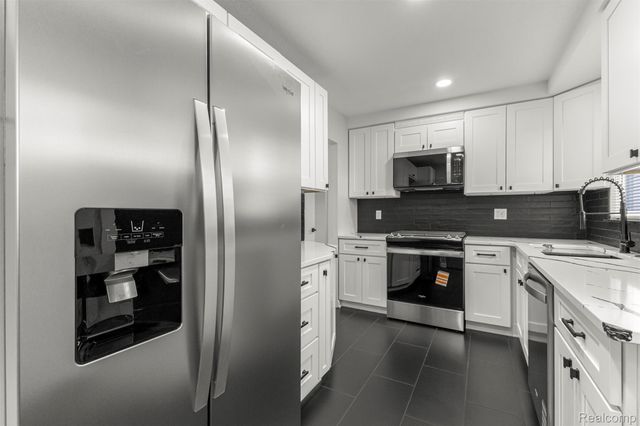 2515 21st Street, Wyandotte, MI 48192