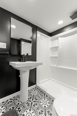 2515 21st Street, Wyandotte, MI 48192