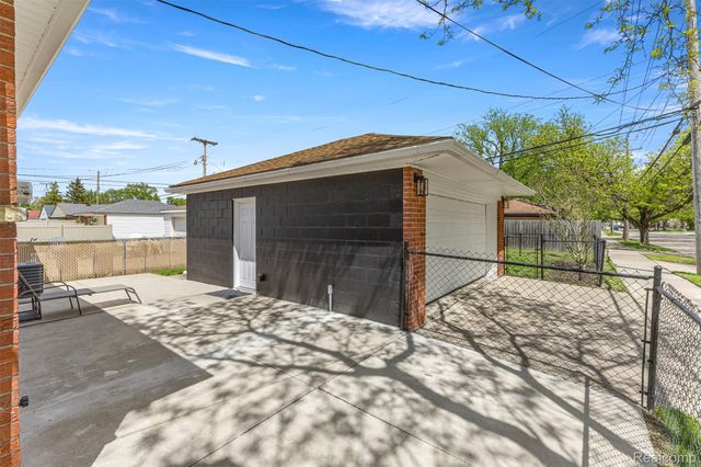 2515 21st Street, Wyandotte, MI 48192