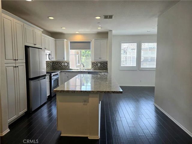 6372 Tivoli Lane, Eastvale, CA 91752