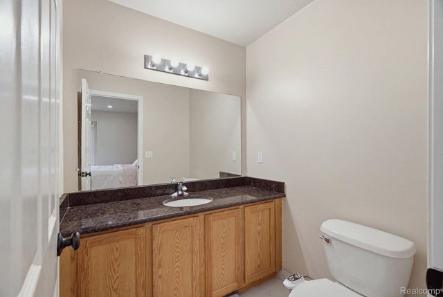 21856 Hartford Way, Macomb Township, MI 48042