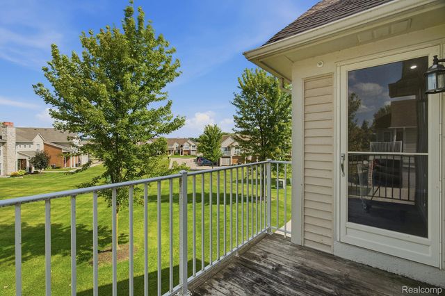 21856 Hartford Way, Macomb Township, MI 48042