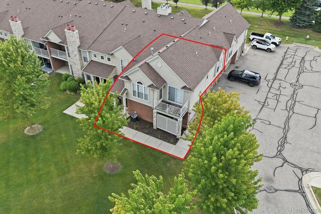 21856 Hartford Way, Macomb Township, MI 48042