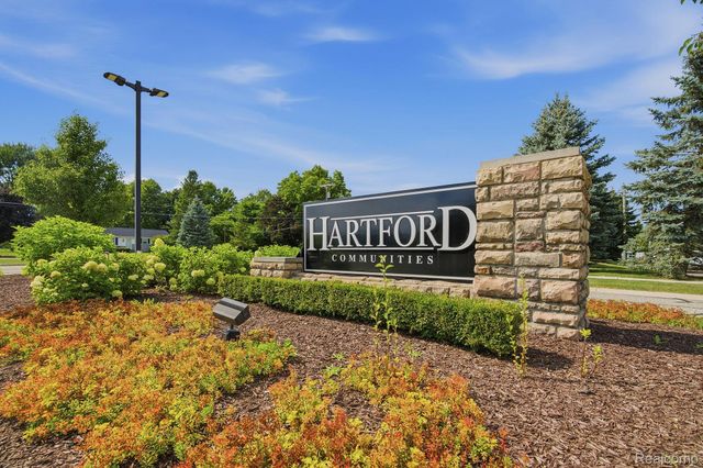 21856 Hartford Way, Macomb Township, MI 48042
