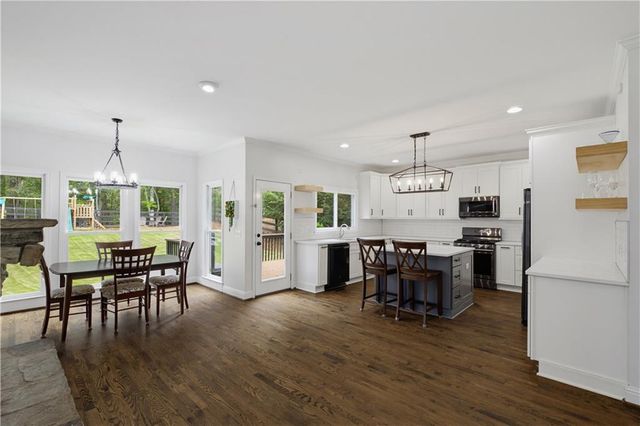 330 Walnut Hills Crossing, Canton, GA 30114