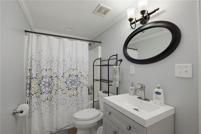 330 Walnut Hills Crossing, Canton, GA 30114