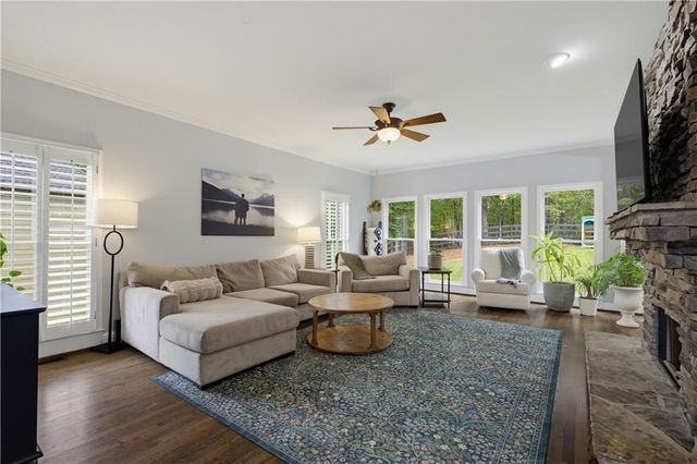 330 Walnut Hills Crossing, Canton, GA 30114