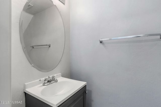 6899 S Camino De La Humanidad, Tucson, AZ 85756