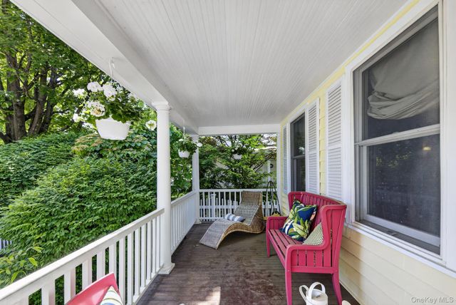 16 Chestnut Street, Cold Spring, NY 10516