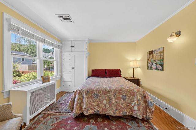 16 Chestnut Street, Cold Spring, NY 10516