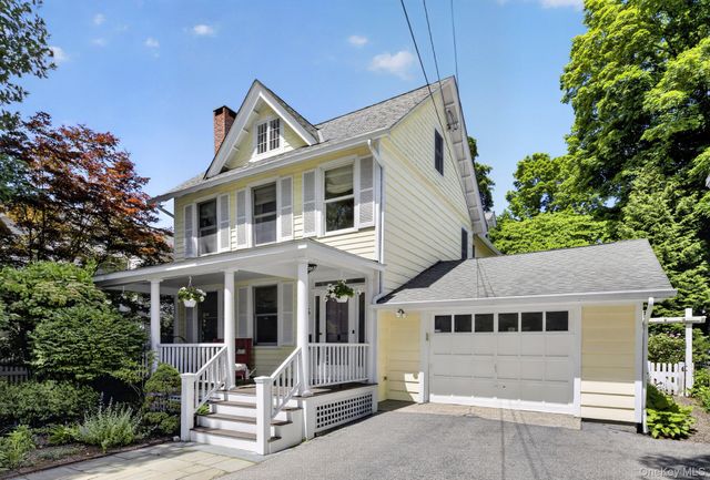 16 Chestnut Street, Cold Spring, NY 10516