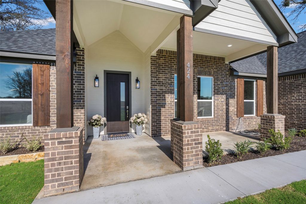 424 Private Road 5440 Drive, Point, TX 75472