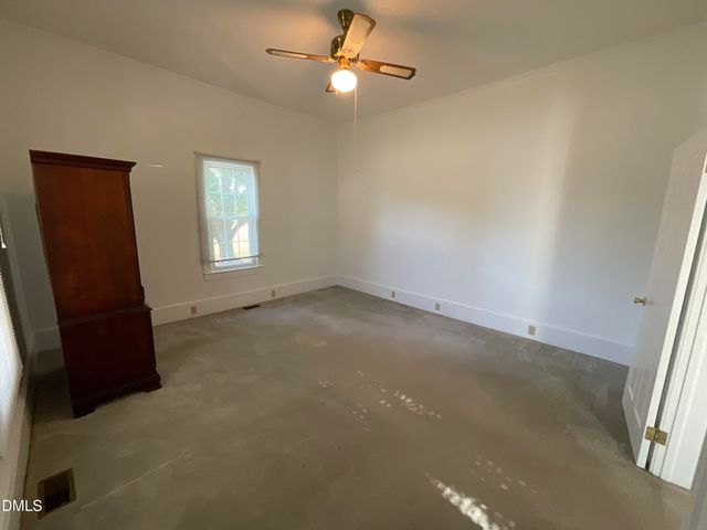 5898 Old Us Highway 421, Lillington, NC 27546