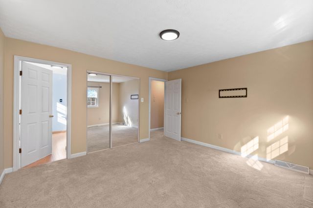 3252 Idlewild Road, Burlington, KY 41005