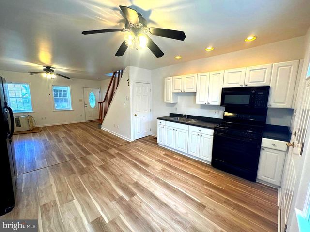 2731 S FAIRHILL ST, Philadelphia, PA 19148