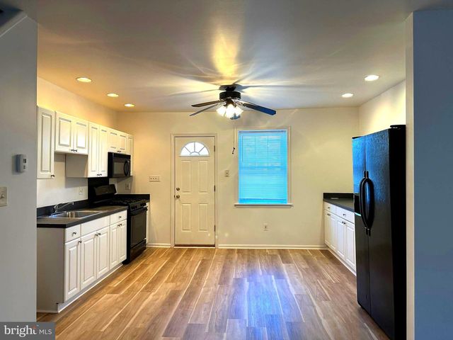 2731 S FAIRHILL ST, Philadelphia, PA 19148