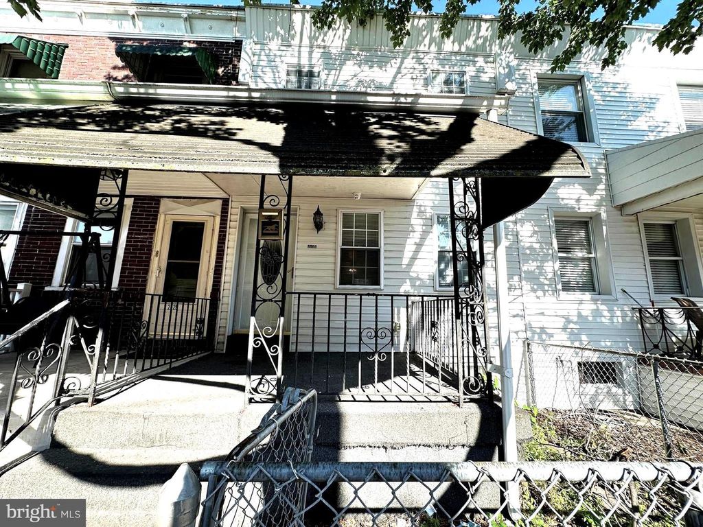 2731 S FAIRHILL ST, Philadelphia, PA 19148