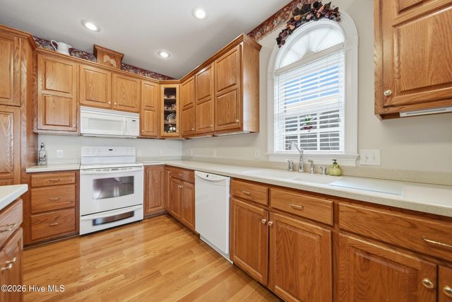 416 Huntington Woods Drive N, Lenoir, NC 28645