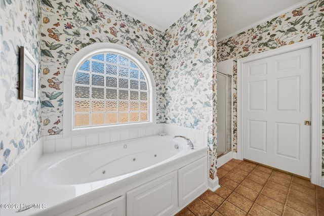 416 Huntington Woods Drive N, Lenoir, NC 28645