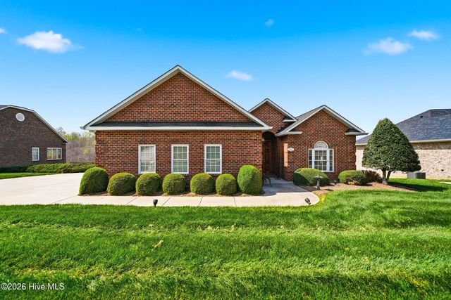 416 Huntington Woods Drive N, Lenoir, NC 28645