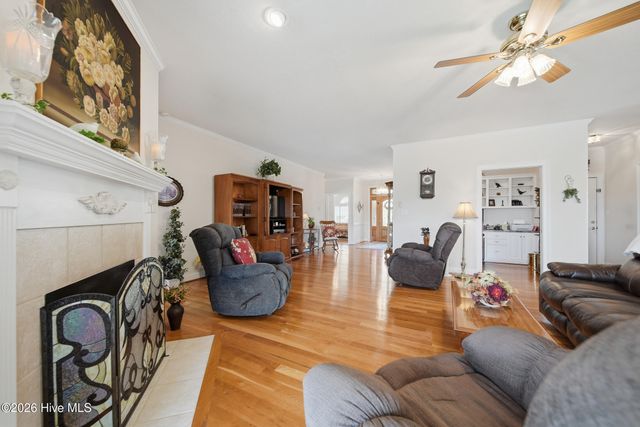 416 Huntington Woods Drive N, Lenoir, NC 28645